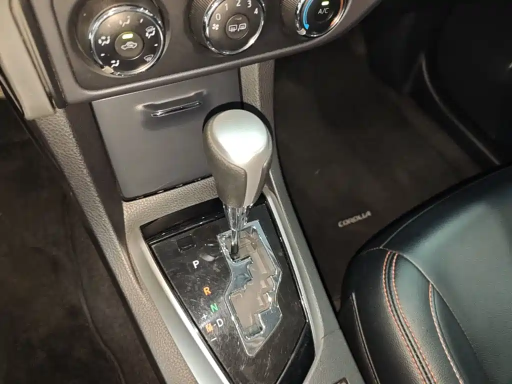 Toyota Corolla — миниатюра 14