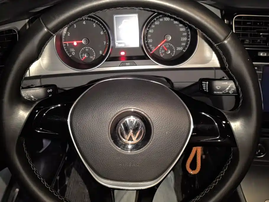 Volkswagen Golf — миниатюра 15