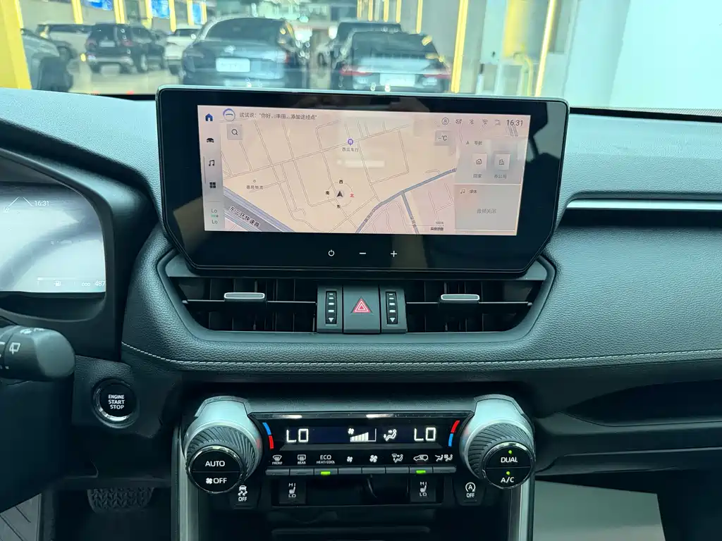 Toyota RAV4 — миниатюра 16