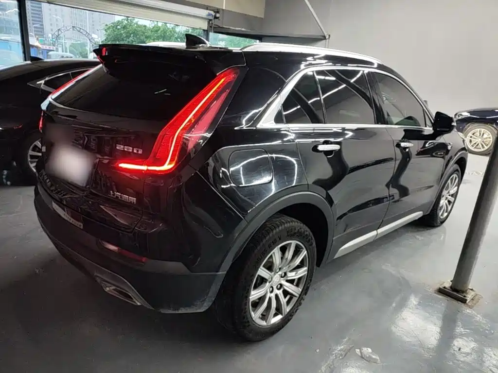 Cadillac XT4 — миниатюра 5
