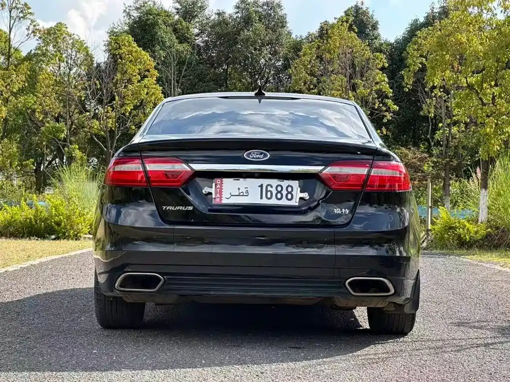 Ford Taurus — миниатюра 8