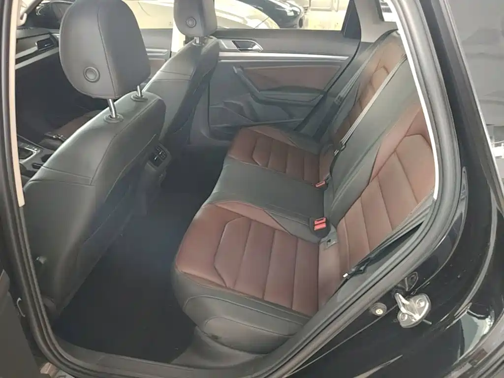 Volkswagen Lavida — миниатюра 17