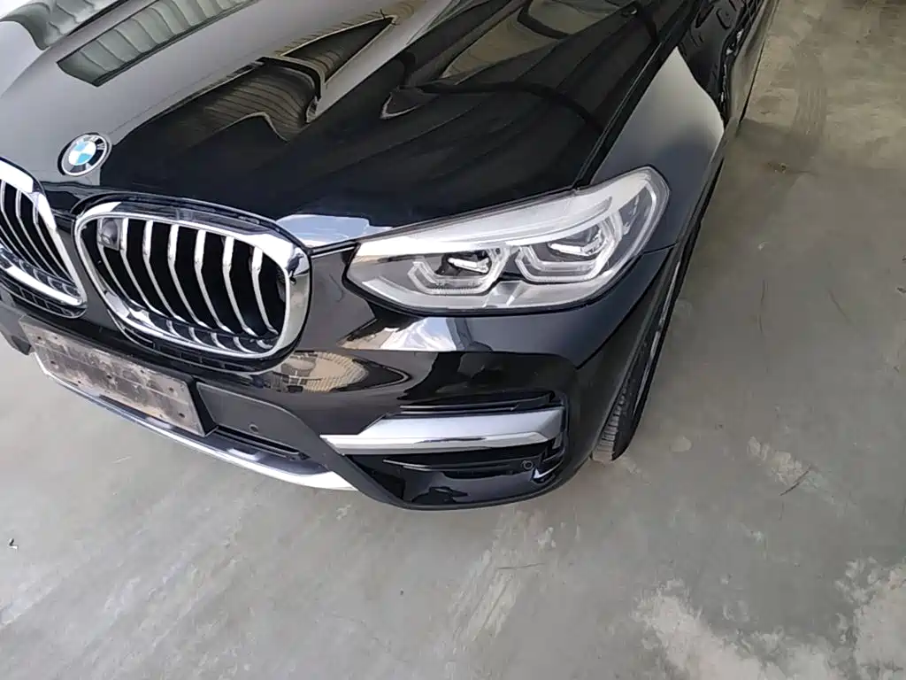 BMW X3 — миниатюра 24