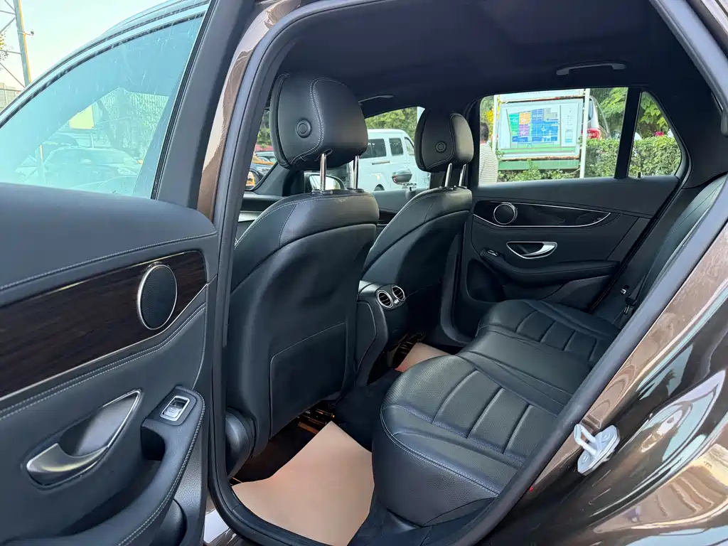Mercedes-Benz GLC — миниатюра 7