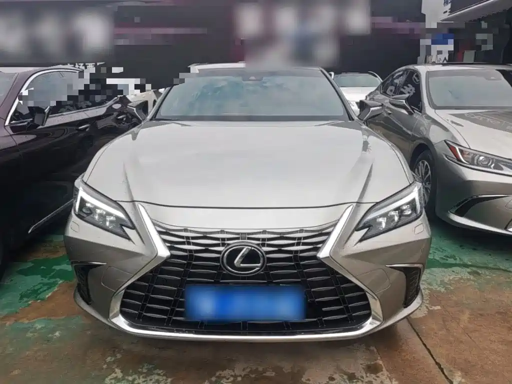 Lexus ES — миниатюра 3
