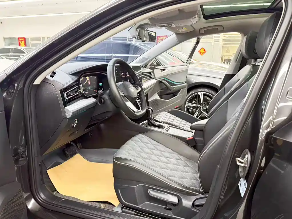 Volkswagen Sagitar — миниатюра 7