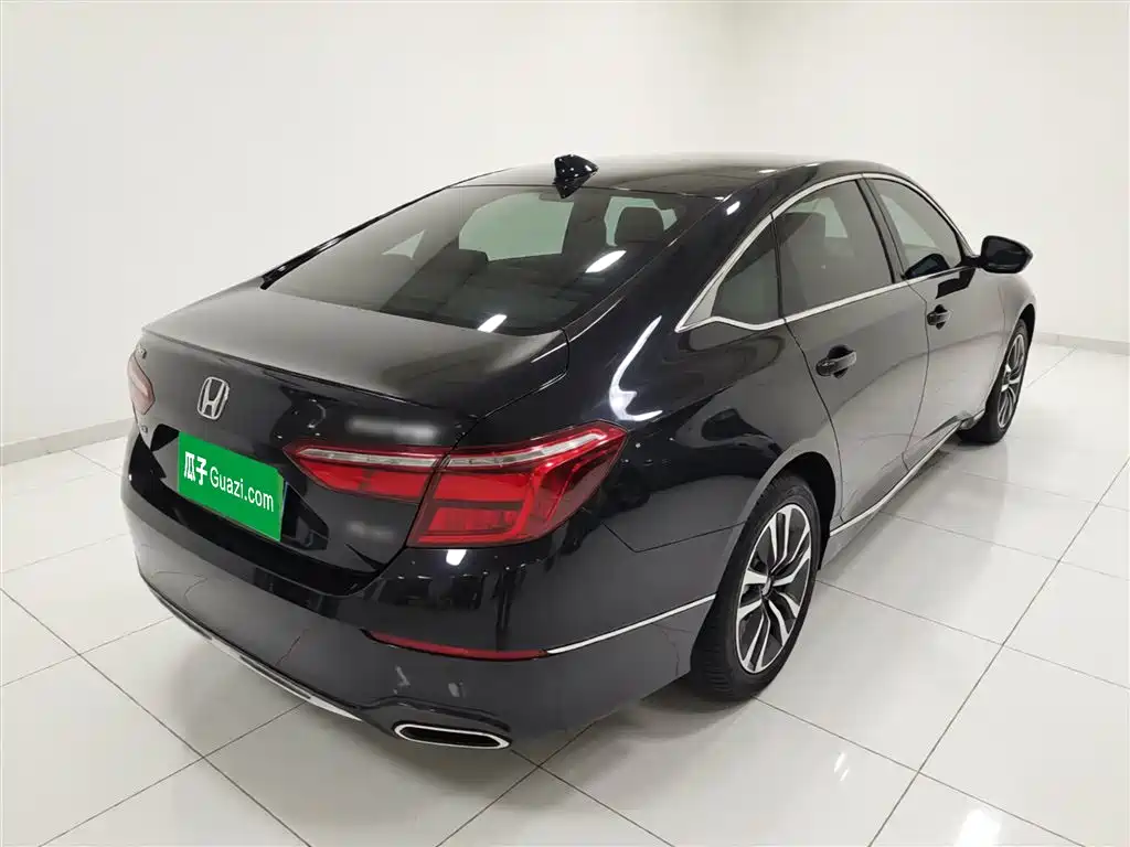 Honda Inspire - фото 5