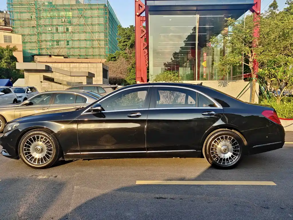 Mercedes-Benz S-Class — миниатюра 7