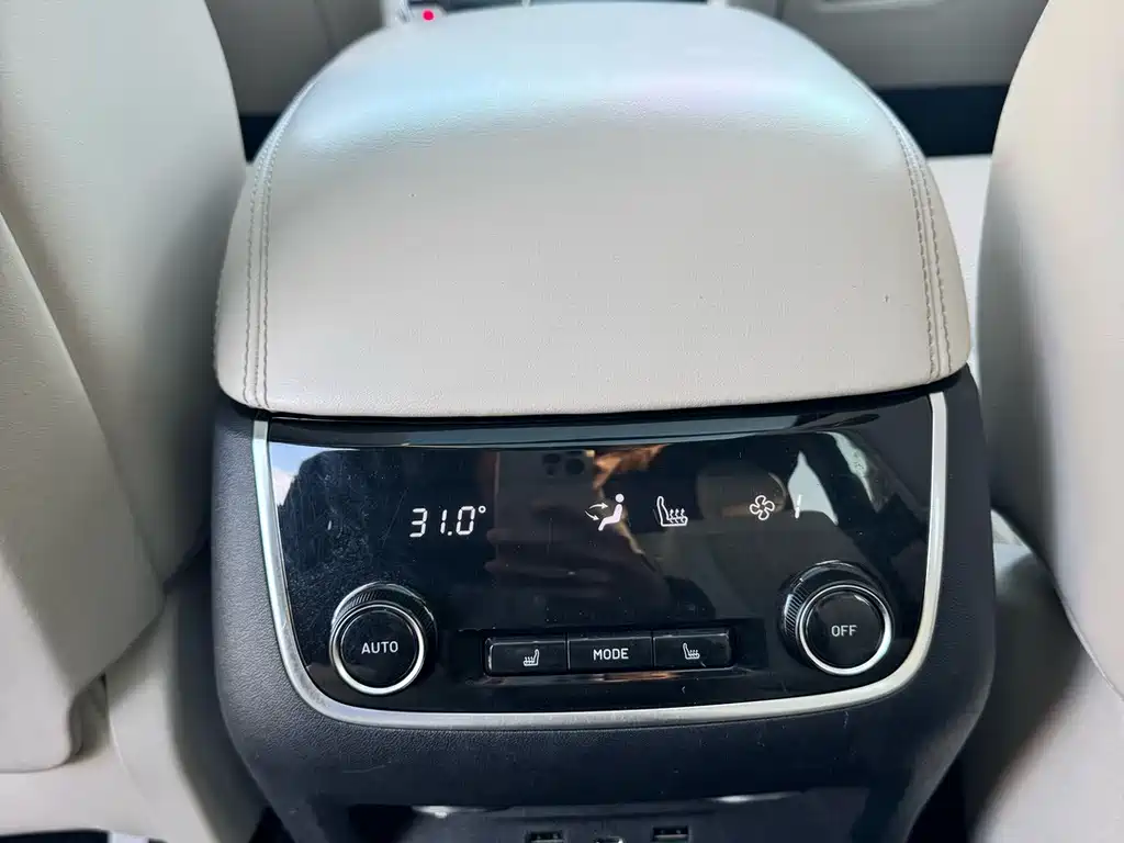 Li Auto Li ONE — миниатюра 13