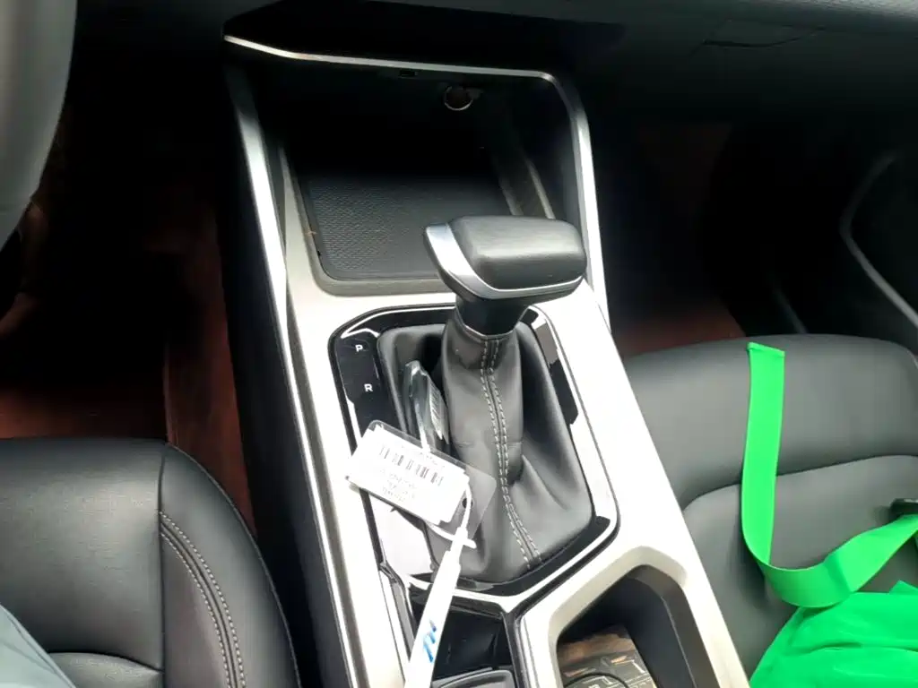 Geely Emgrand — миниатюра 14