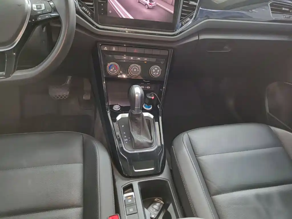Volkswagen T-Roc — миниатюра 14