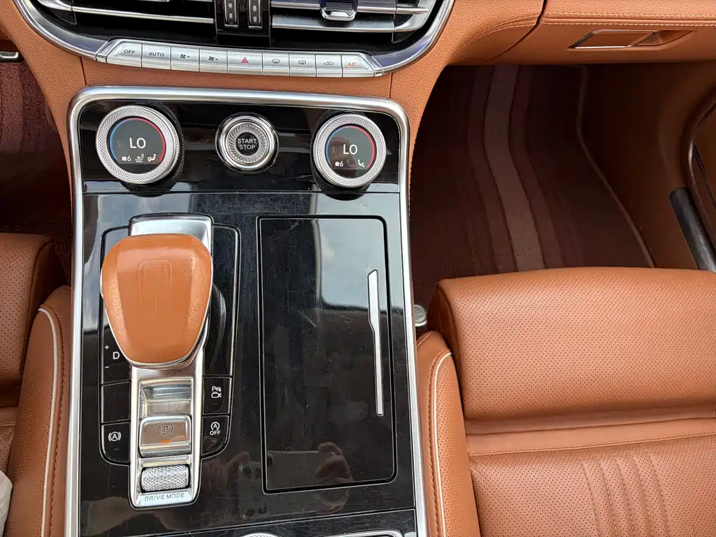Hongqi H9 2020 2.0T