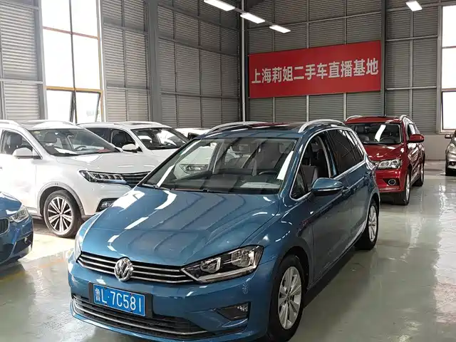 Volkswagen Golf Touran