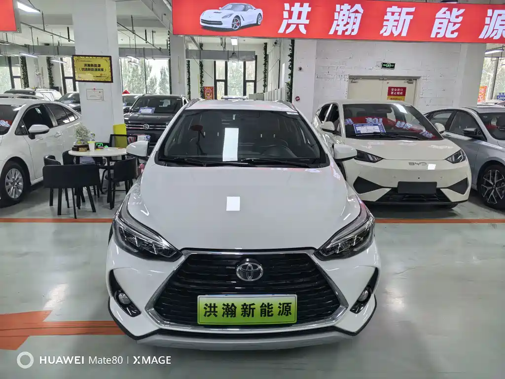 Toyota Yaris L — миниатюра 2