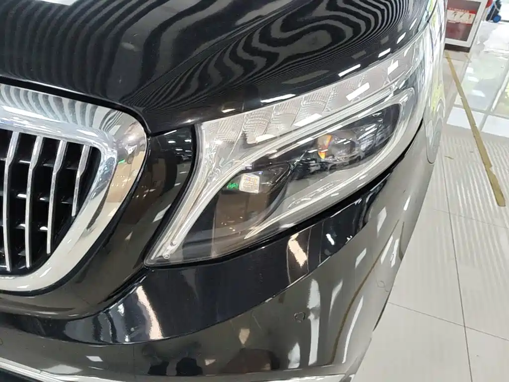 Mercedes-Benz V-Class — миниатюра 24