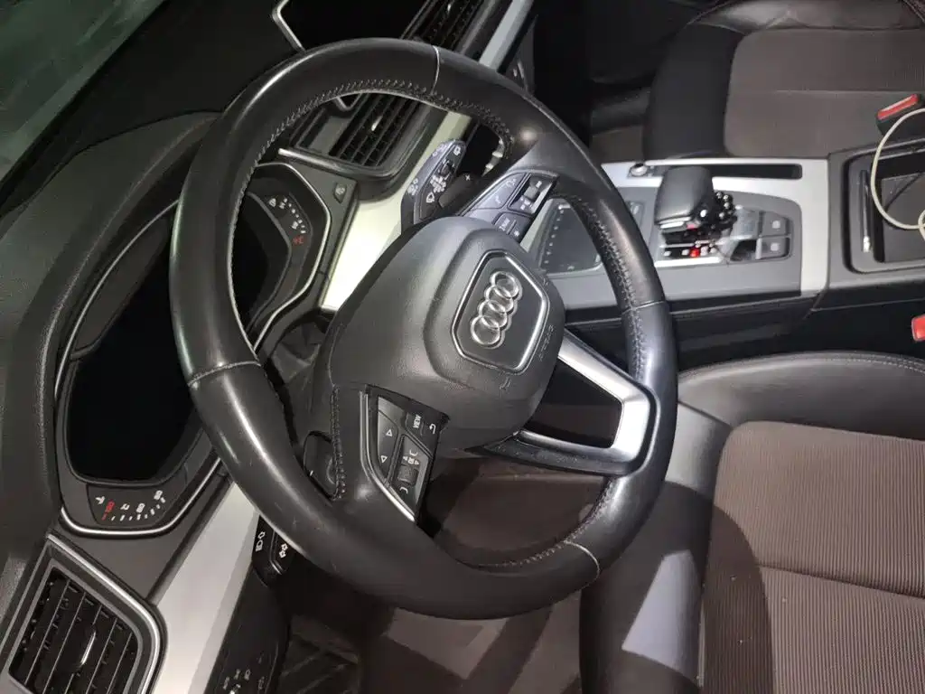 Audi Q5L — миниатюра 12