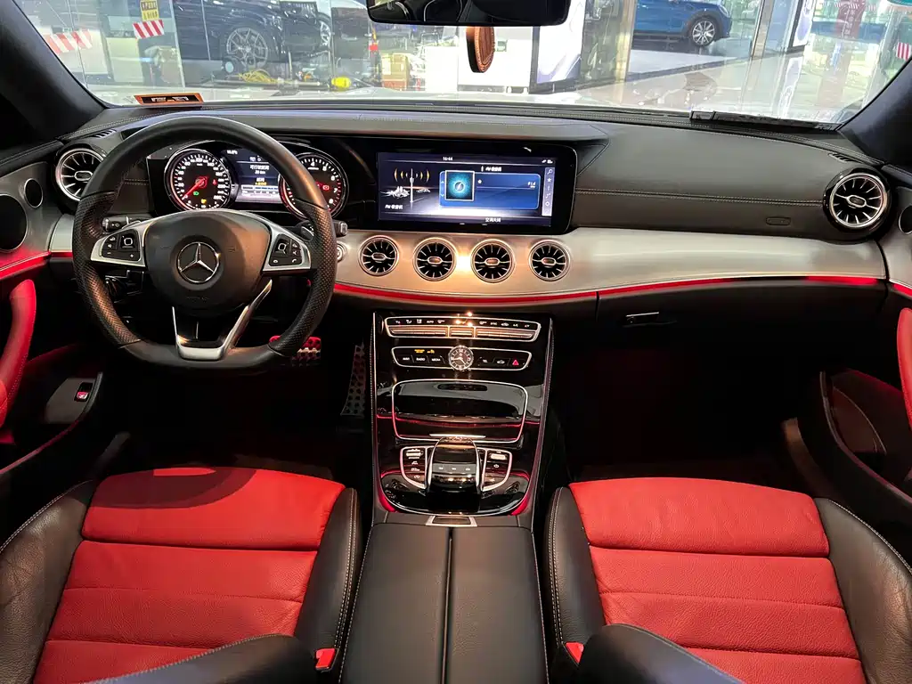 MERCEDES-BENZ E CLASS