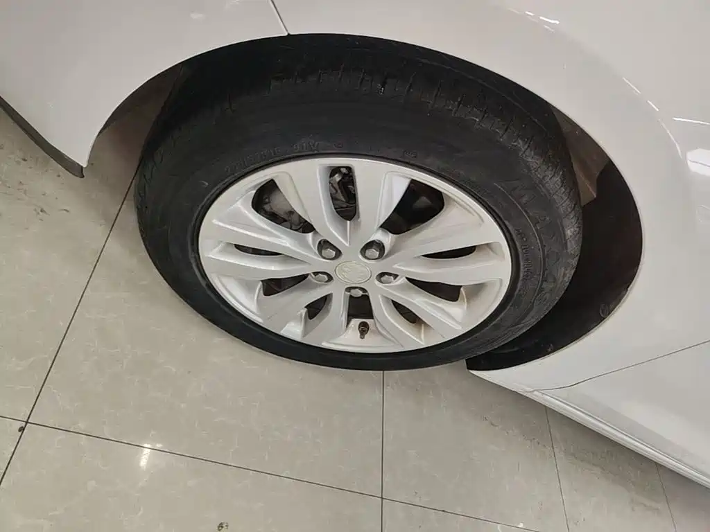 Buick Excelle — миниатюра 23