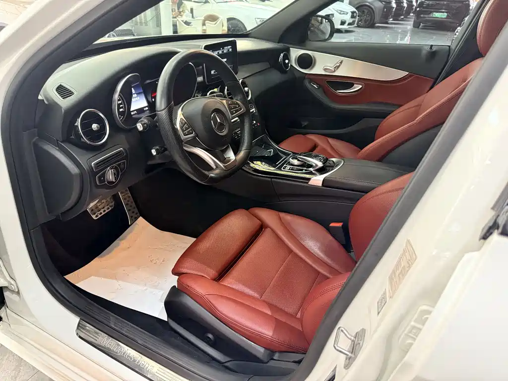 Mercedes-Benz C-Class — миниатюра 7