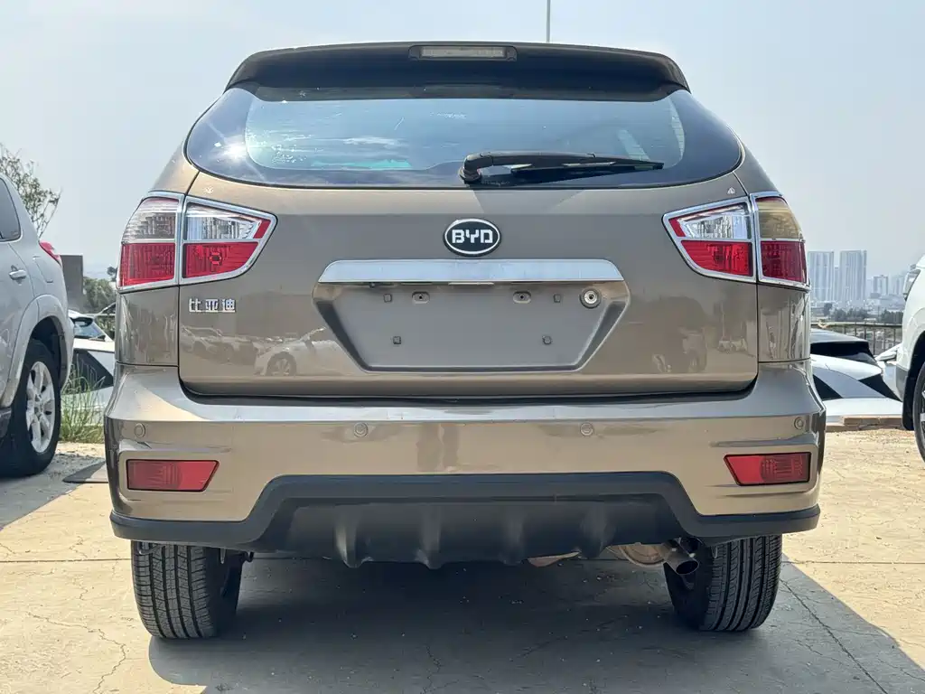 BYD S6 — миниатюра 5