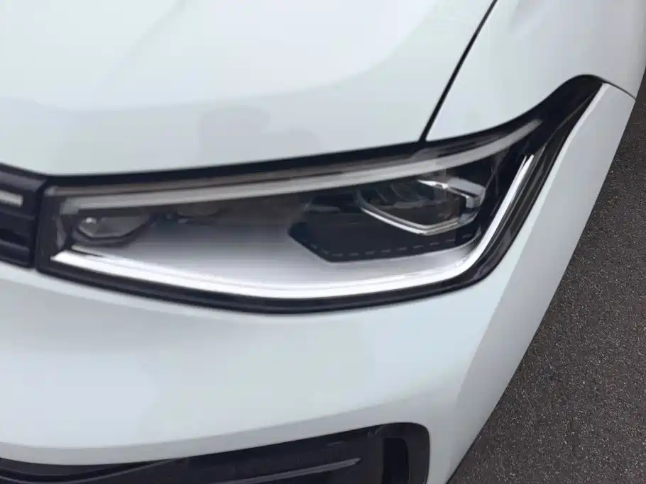 Volkswagen Tharu — миниатюра 5