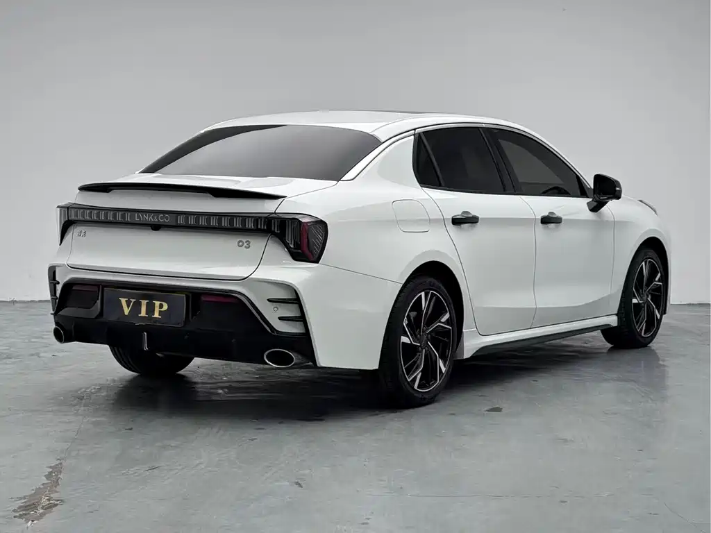 Lynk & Co 03 — миниатюра 9