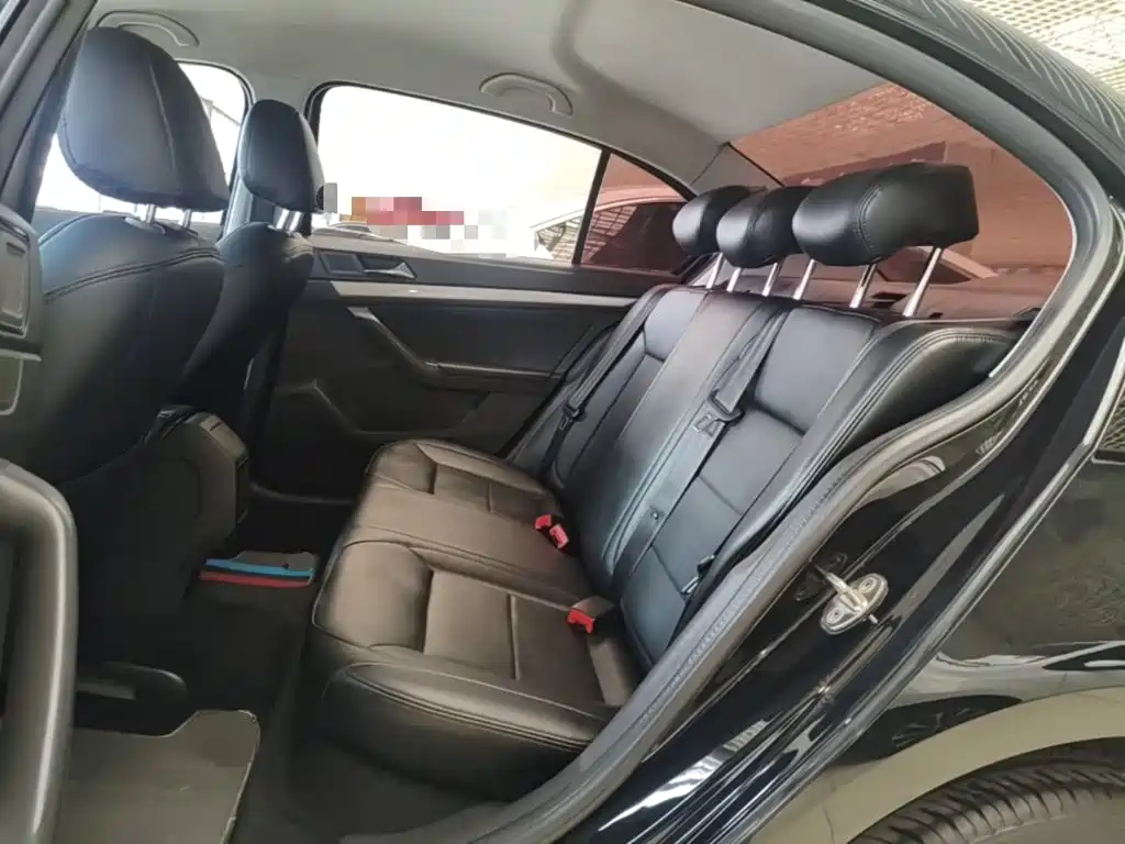 Volkswagen Lavida — миниатюра 17