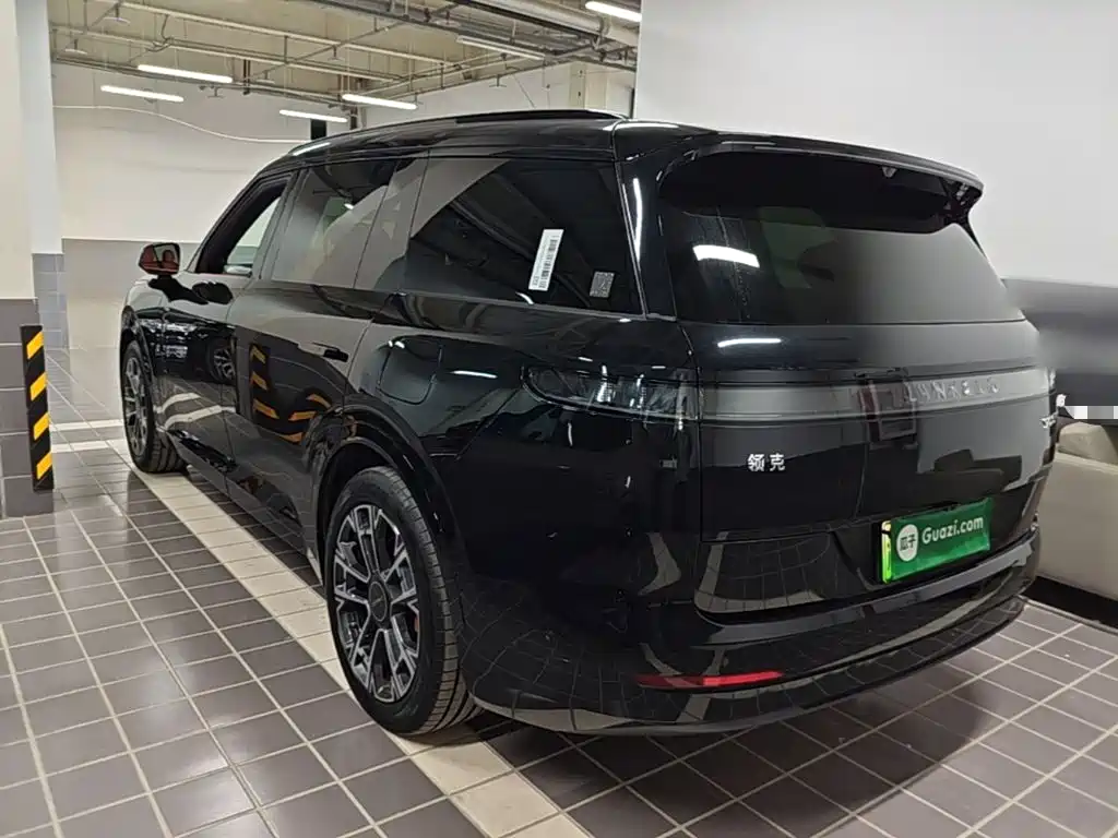 Lynk & Co 900 — миниатюра 5