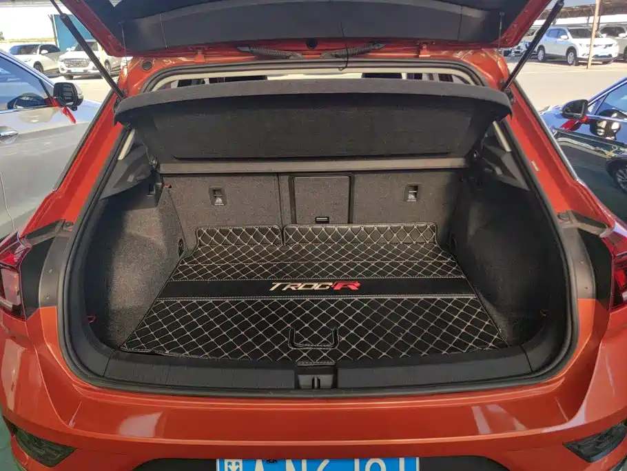 Volkswagen T-Roc — миниатюра 4