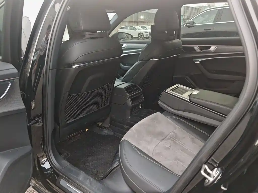 Audi A6L — миниатюра 5