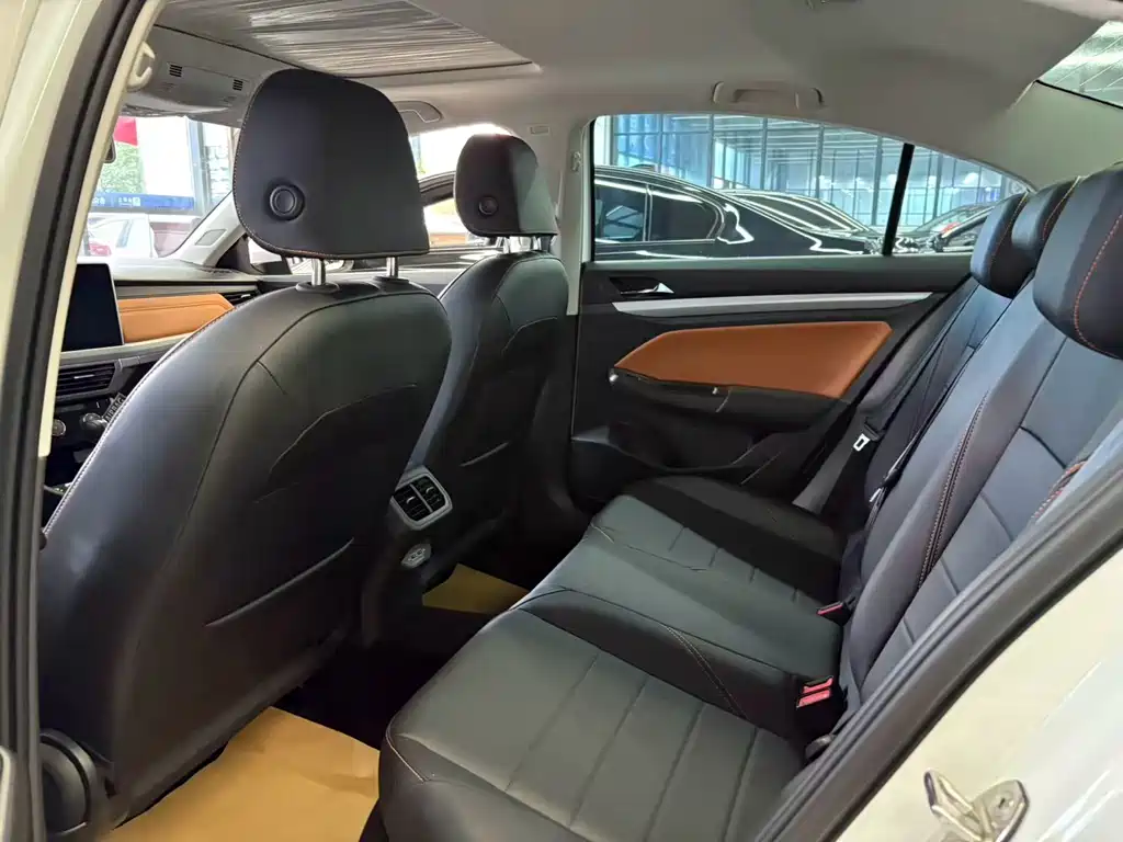 Volkswagen Bora — миниатюра 5