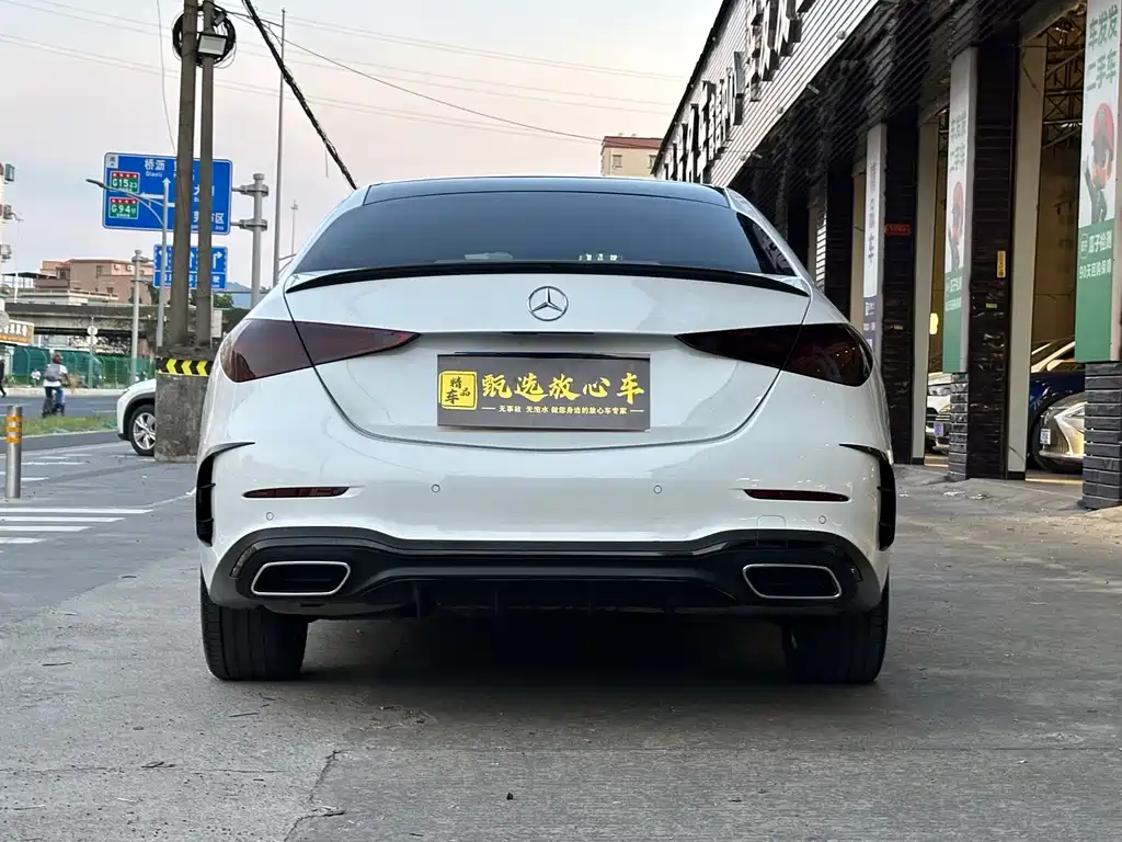Mercedes-Benz C-Class — миниатюра 5