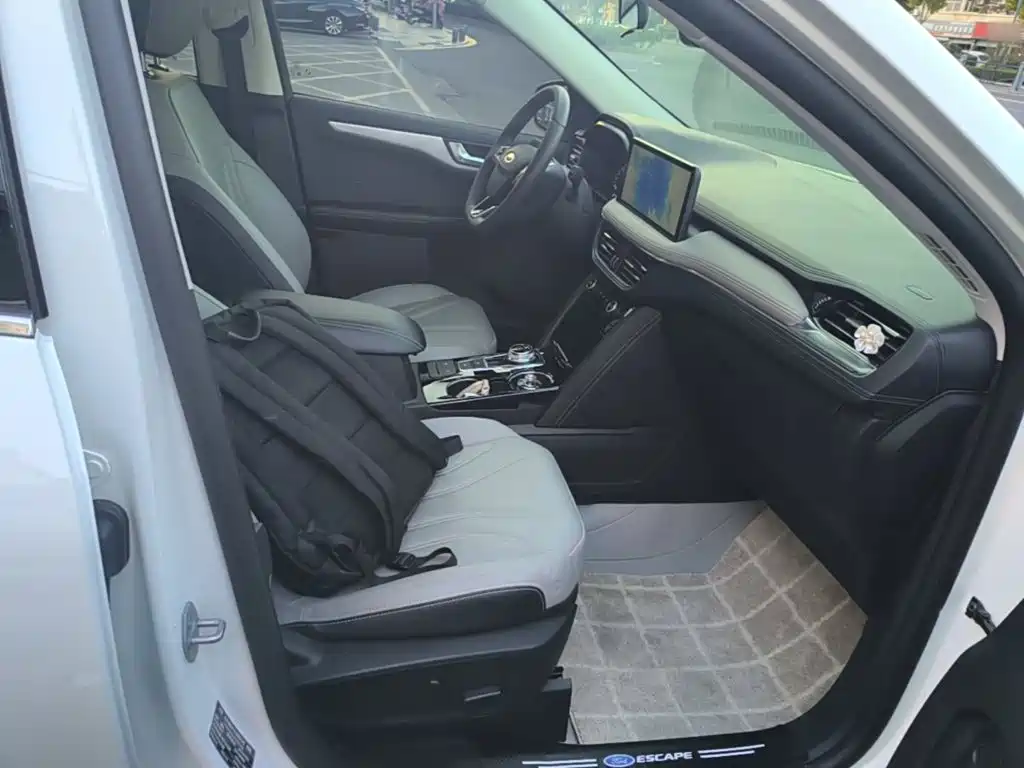 Ford Escape — миниатюра 25