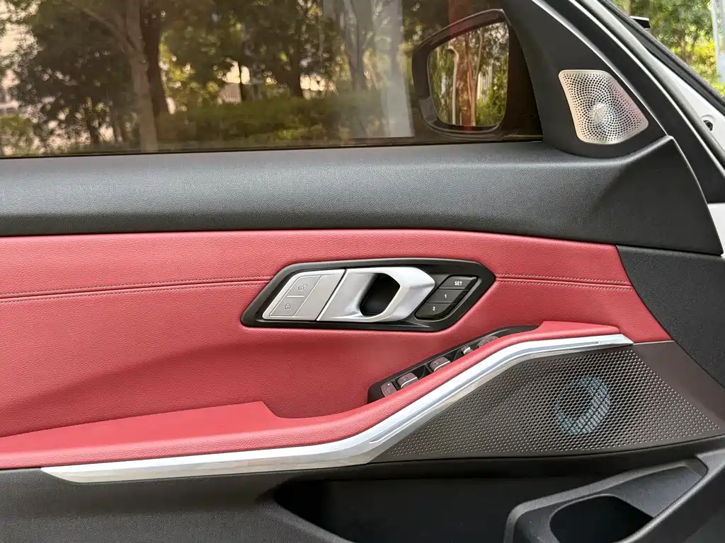 BMW 3 Series — миниатюра 14