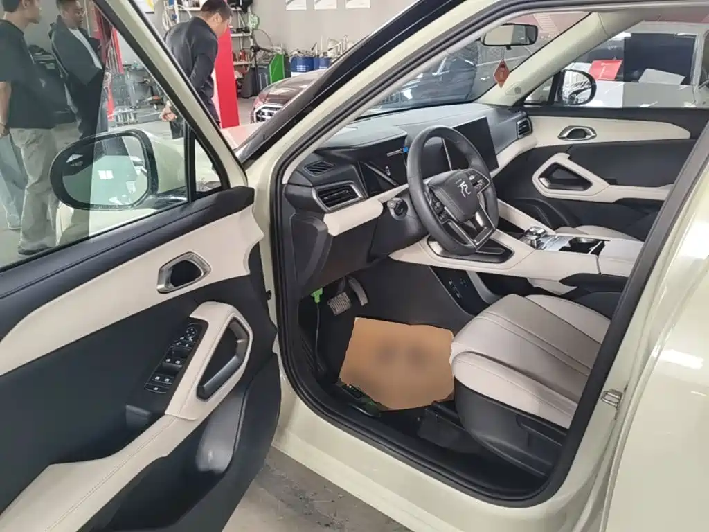 BYD Yuan UP — миниатюра 16