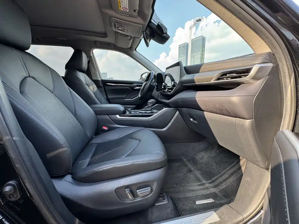 Toyota Highlander — миниатюра 13