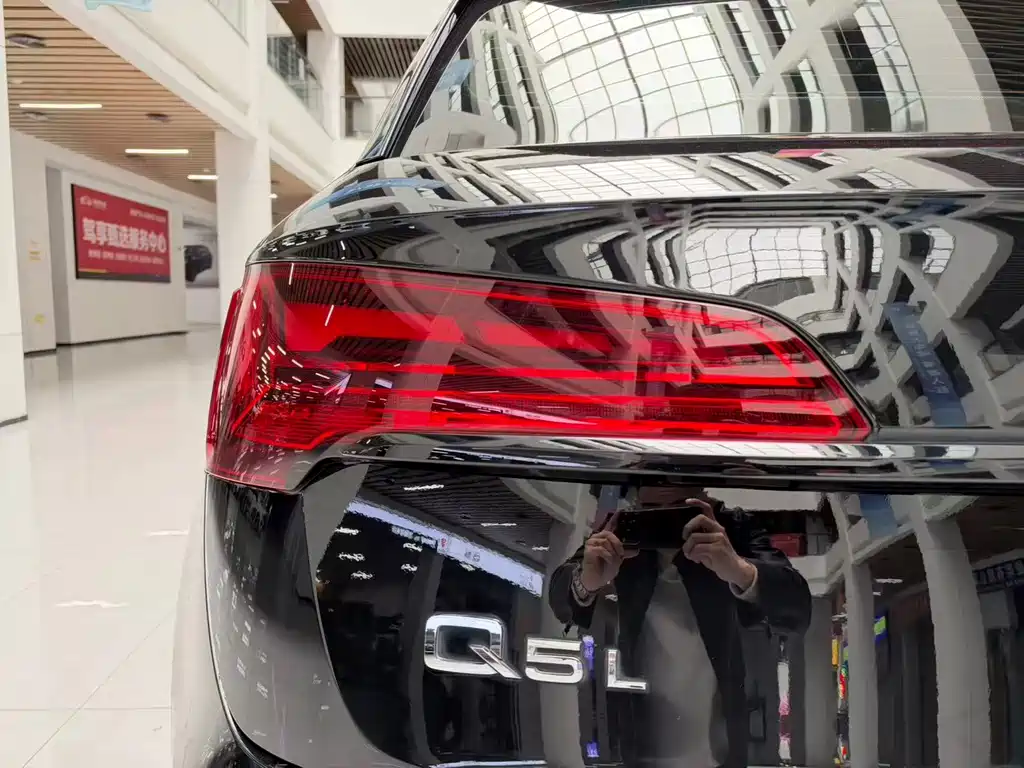 Audi Q5L — миниатюра 23