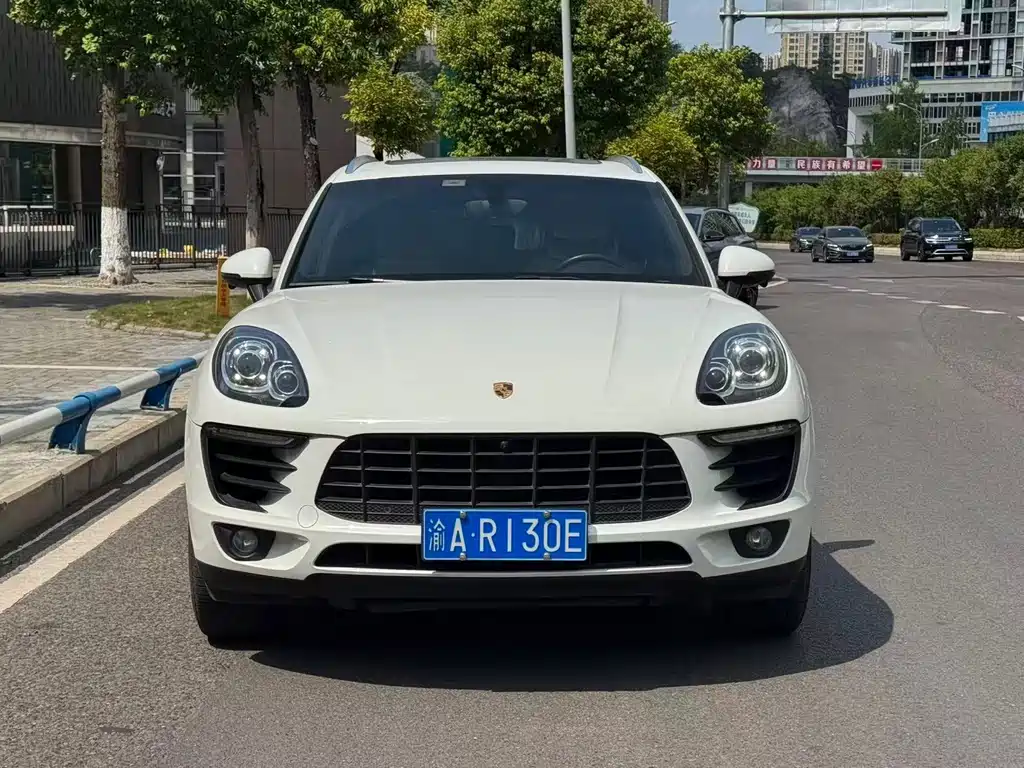 Porsche Macan — миниатюра 2