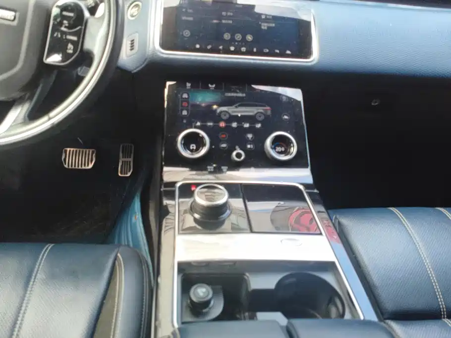 Land Rover Velar — миниатюра 16