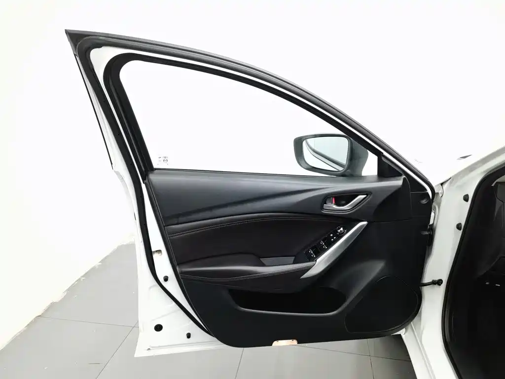 Mazda Atenza — миниатюра 8