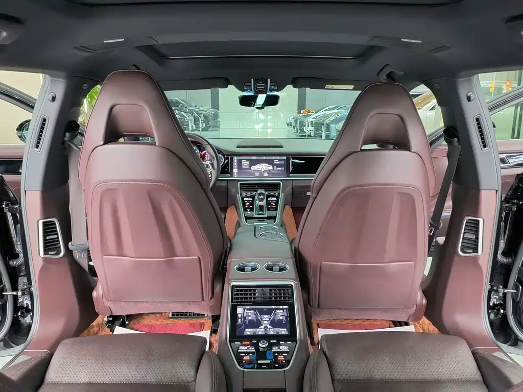 Porsche Panamera — миниатюра 2