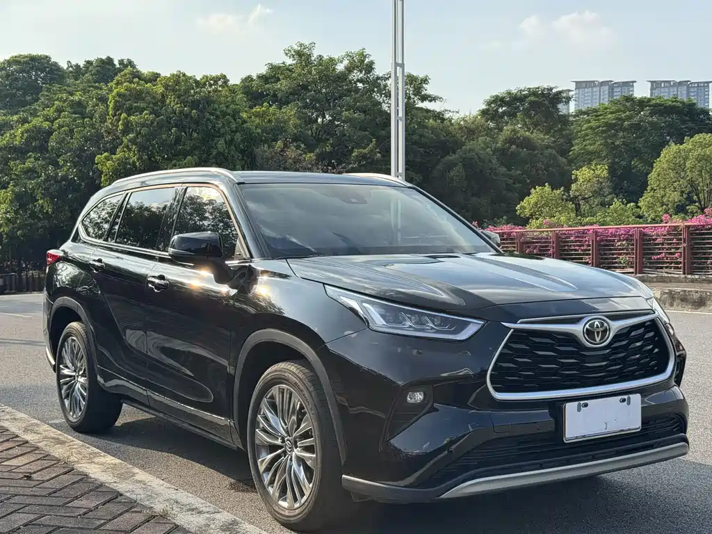 Toyota Highlander — миниатюра 3