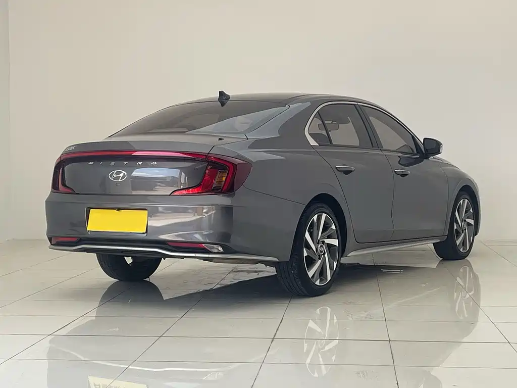 Hyundai Mistra — миниатюра 4