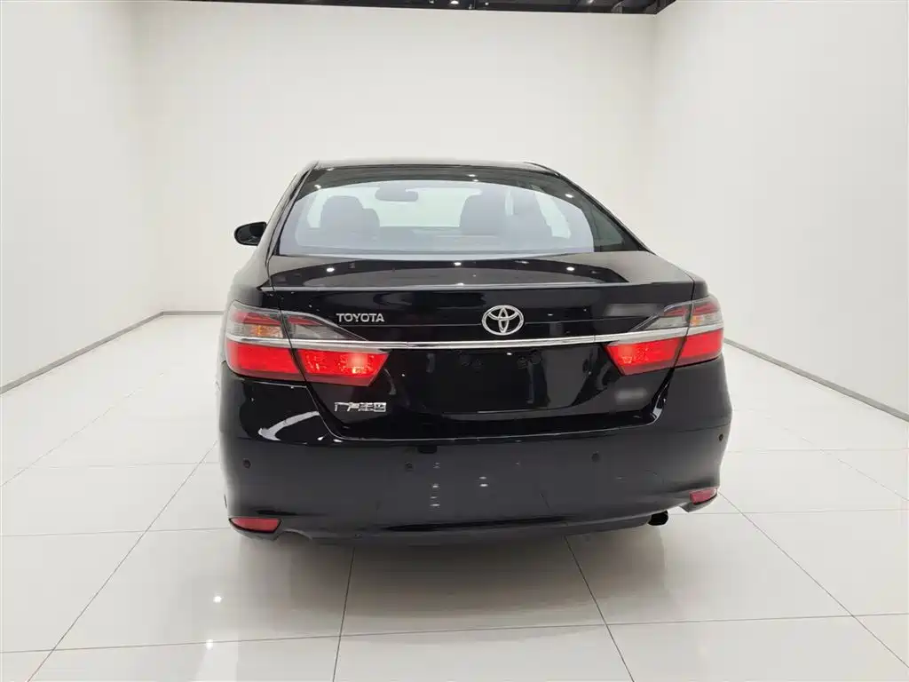 Toyota Camry 2015 2.0G Lead