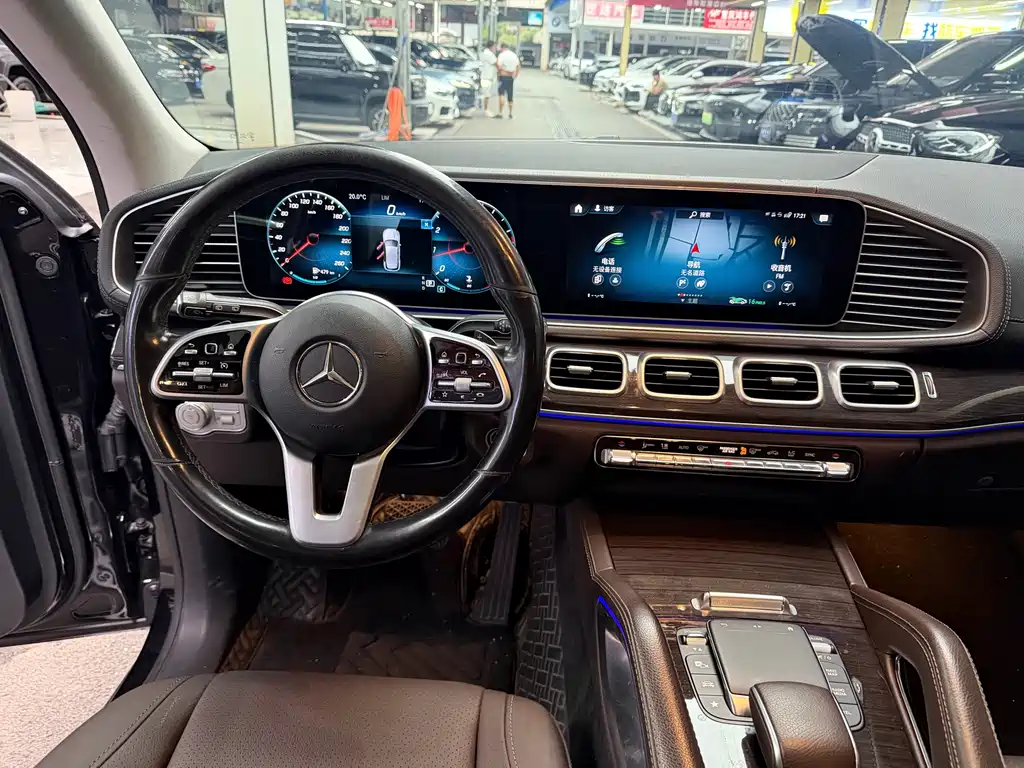 Mercedes-Benz GLE (Import) — миниатюра 13