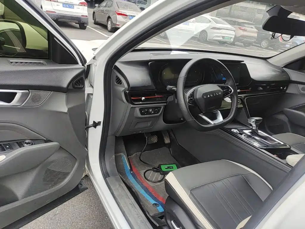 Baojun RC-6 1.5T CVT 24 h Online Luxury Type, фото 16