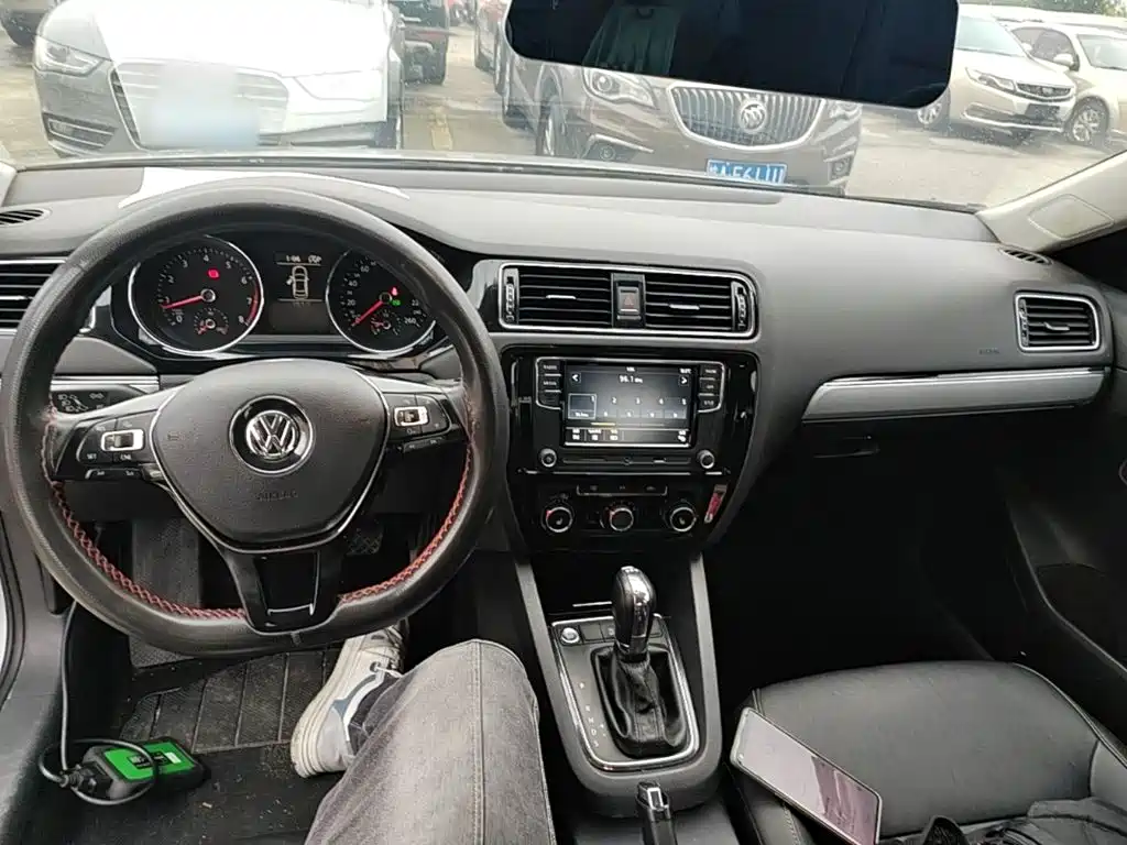 Volkswagen Sagitar — миниатюра 10