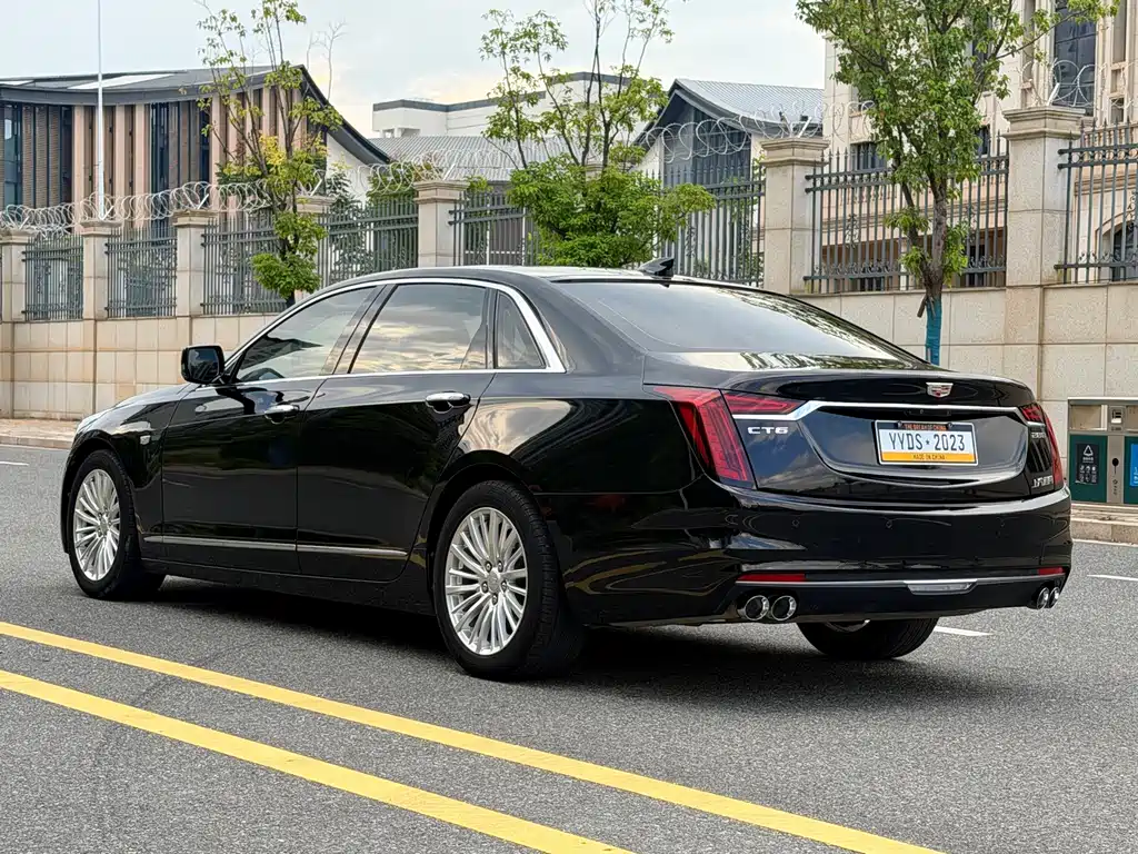 Cadillac CT6 — миниатюра 4