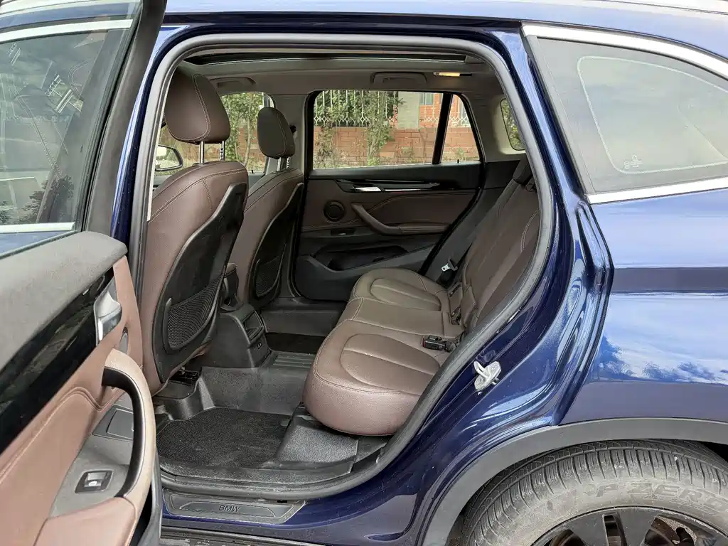 BMW X1 — миниатюра 11