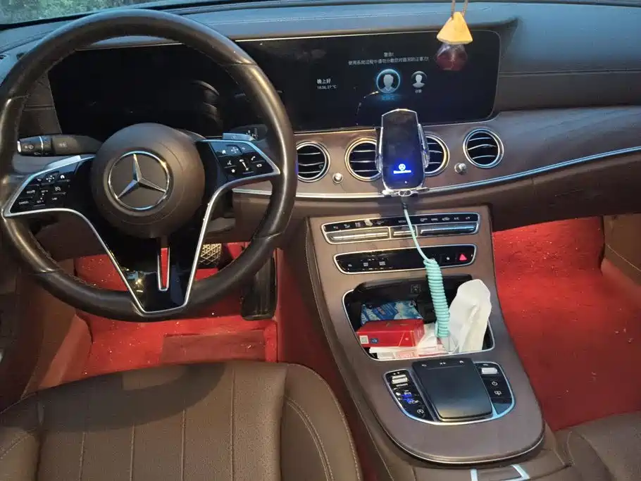 Mercedes-Benz E-Class — миниатюра 12